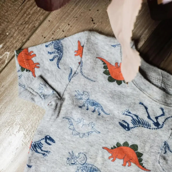Carter's Size 24m Gray 100% Cotton Dino Dinosaur One Piece Bodysuit NWOT - Picture 10 of 10